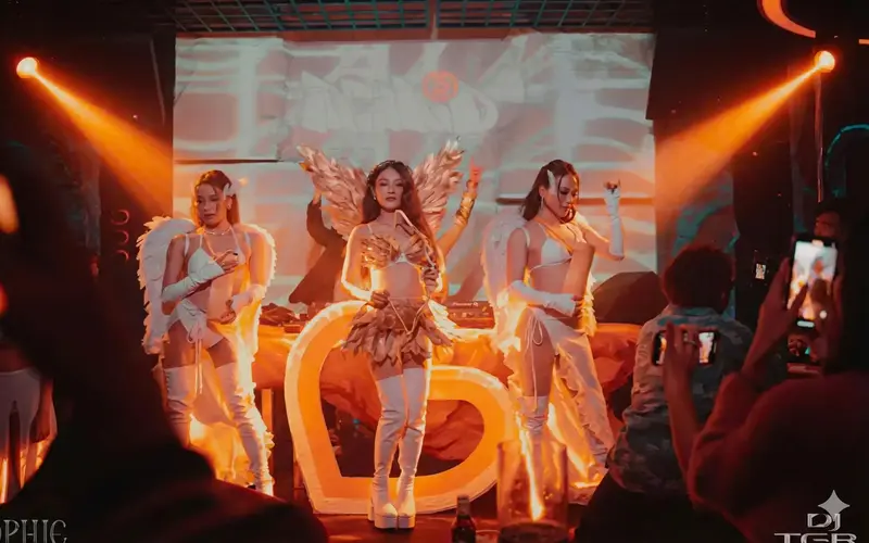 다낭 소피 라운지 프리미엄 로고