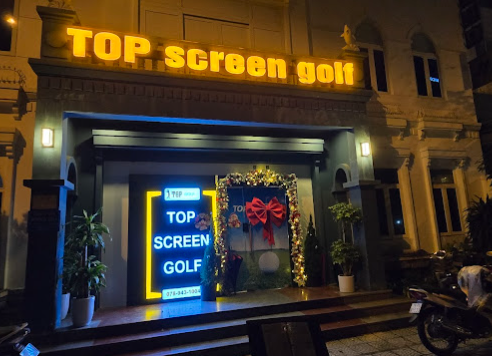 다낭 탑 스크린 골프바 내부 시설 및 전경